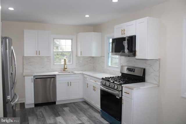 28 RIDGLEY ST, Mount Holly, NJ 08060