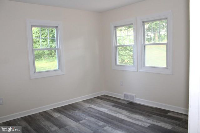28 RIDGLEY ST, Mount Holly, NJ 08060