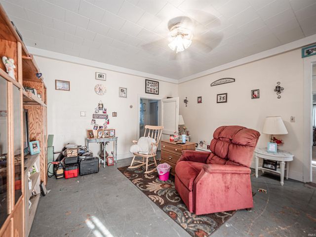 703 Main Street, Mount Vernon, IN 47620