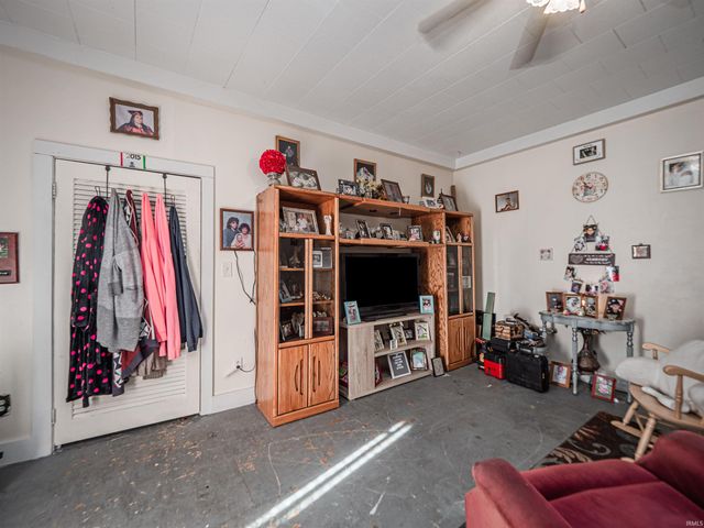 703 Main Street, Mount Vernon, IN 47620