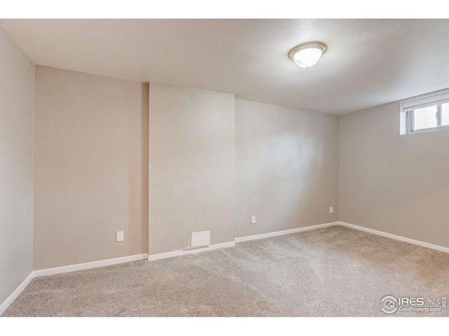 931 Kremmling Ln, Fort Collins, CO 80526