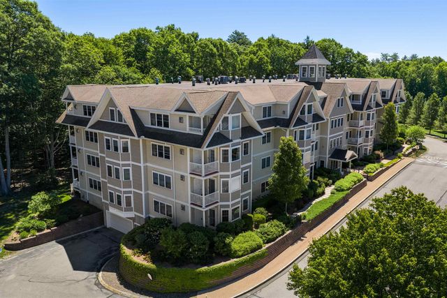 4 Sterling Hill Ln Apt 425, Exeter, NH 03833