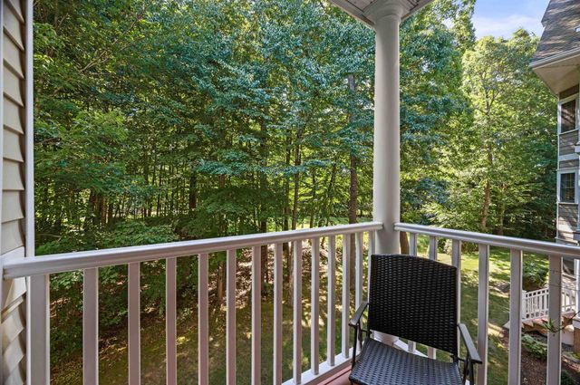 4 Sterling Hill Ln Apt 425, Exeter, NH 03833