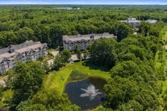 4 Sterling Hill Ln Apt 425, Exeter, NH 03833