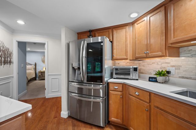 4 Sterling Hill Ln Apt 425, Exeter, NH 03833