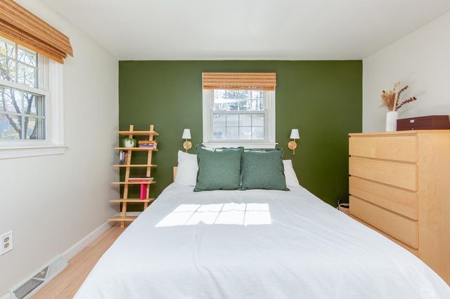 8 Kathy Drive, Nashua, NH 03062