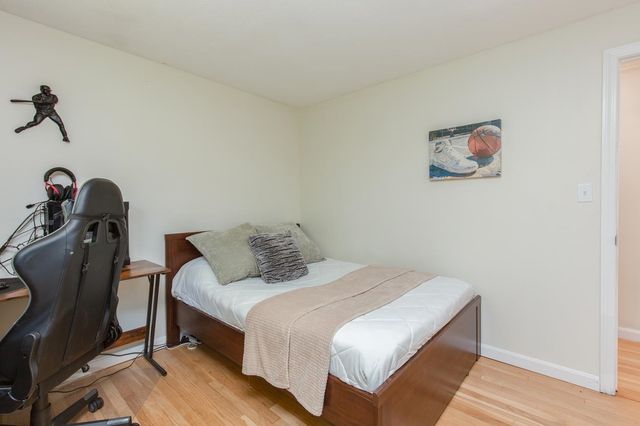 8 Kathy Drive, Nashua, NH 03062