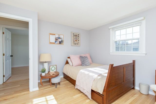 8 Kathy Drive, Nashua, NH 03062