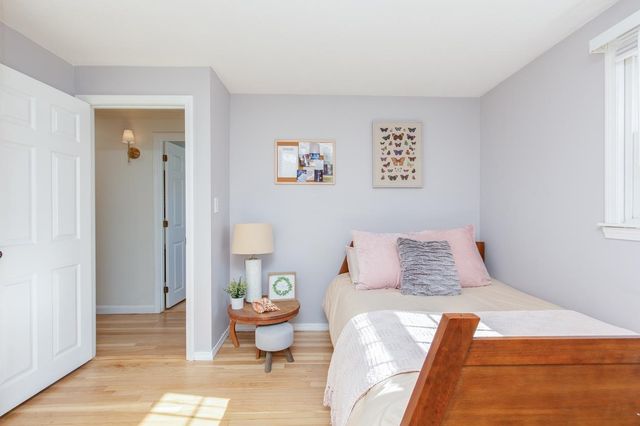 8 Kathy Drive, Nashua, NH 03062