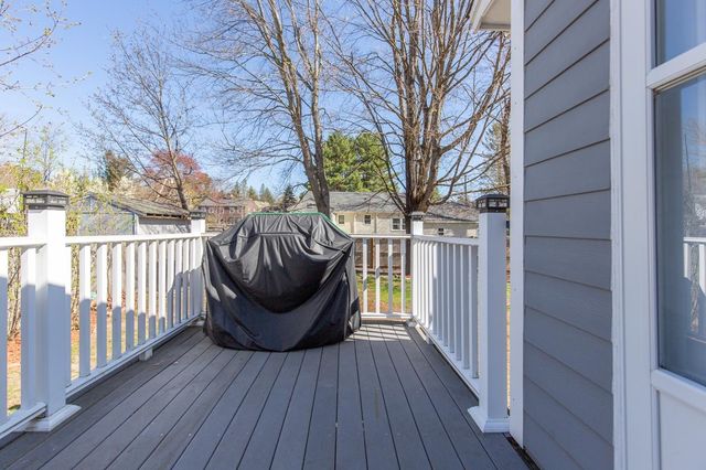 8 Kathy Drive, Nashua, NH 03062