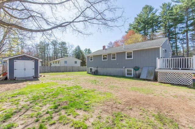 8 Kathy Drive, Nashua, NH 03062