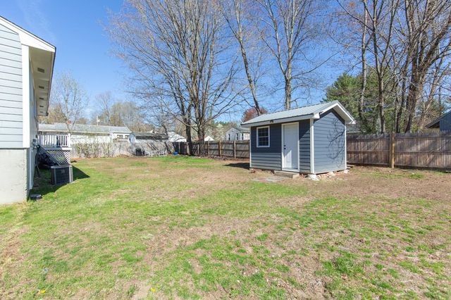 8 Kathy Drive, Nashua, NH 03062