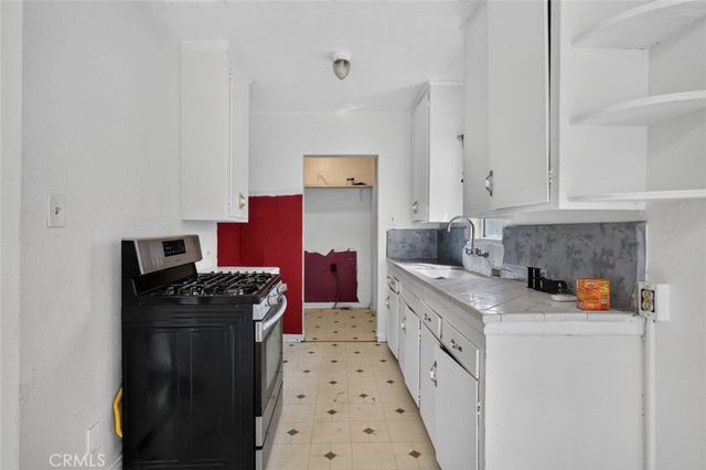 938 E 2nd Street B, San Bernardino, CA 92408