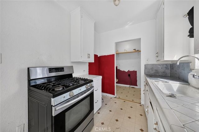 938 E 2nd Street B, San Bernardino, CA 92408