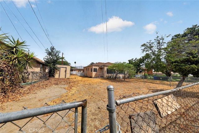 938 E 2nd Street B, San Bernardino, CA 92408
