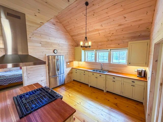 673 + 675 Sanderson Hill Road, Charleston, VT 05872