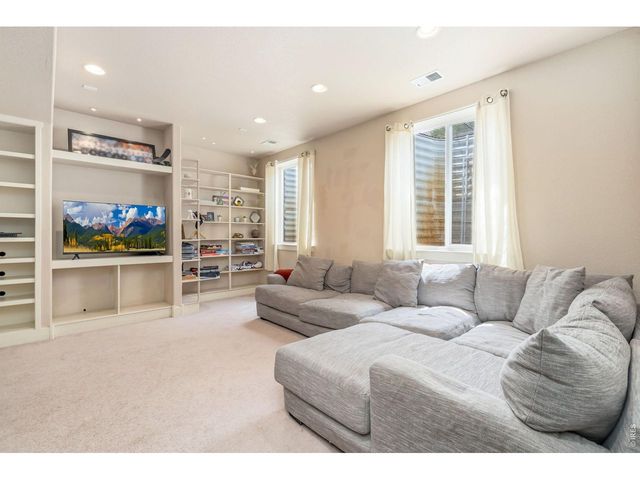 4283 Woodlake Ln, Wellington, CO 80549