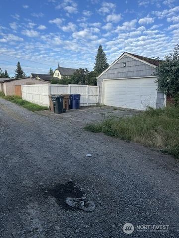 8205 S Bell St Street, Tacoma, WA 98408