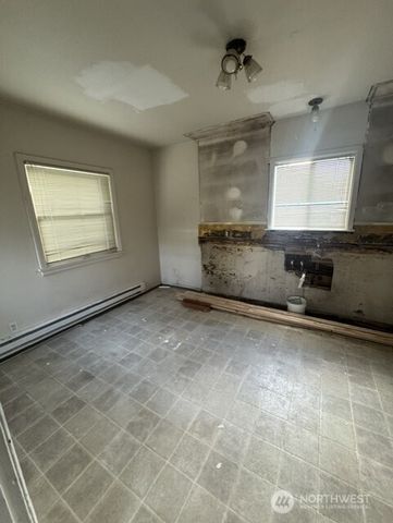 8205 S Bell St Street, Tacoma, WA 98408