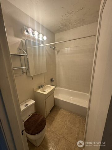 8205 S Bell St Street, Tacoma, WA 98408