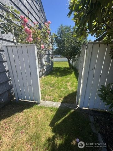 8205 S Bell St Street, Tacoma, WA 98408