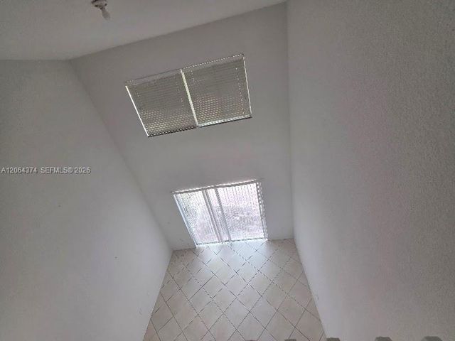 11525 NW 71st St, Doral, FL 33178