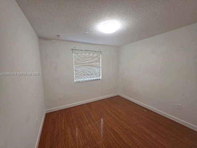 11525 NW 71st St, Doral, FL 33178