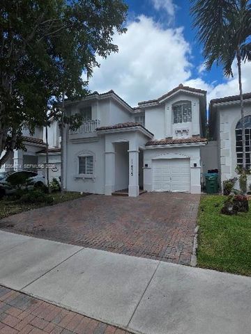 11525 NW 71st St, Doral, FL 33178