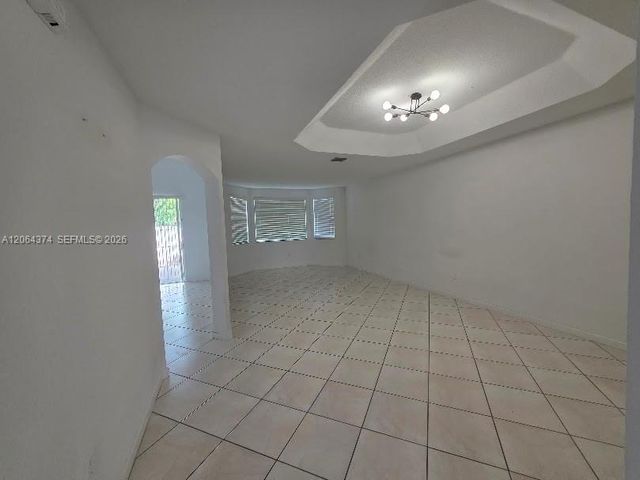 11525 NW 71st St, Doral, FL 33178