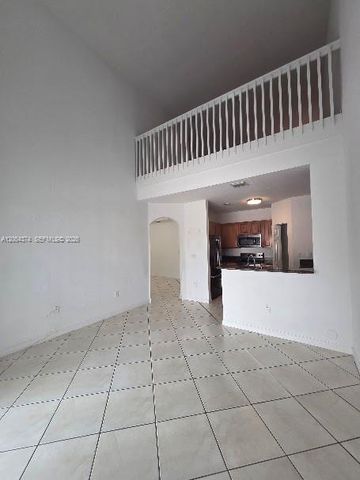 11525 NW 71st St, Doral, FL 33178