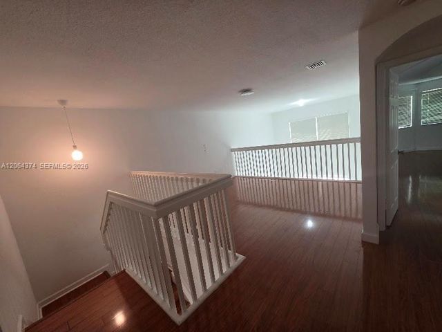 11525 NW 71st St, Doral, FL 33178