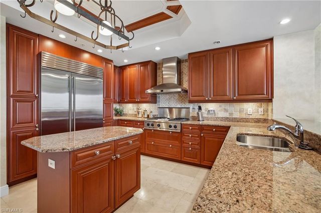 970 Cape Marco DR 504, Marco Island, FL 34145