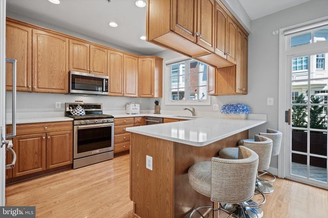 5352 43RD ST NW, Washington, DC 20015