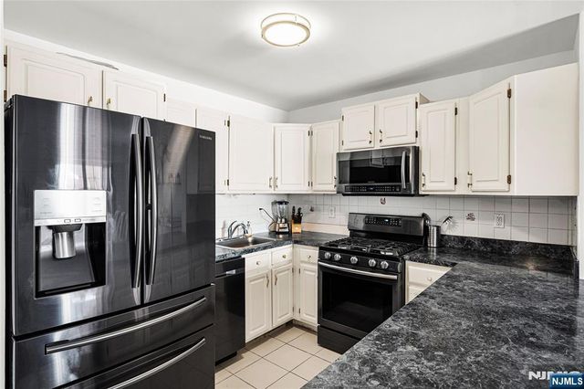 84 Union Street, Newark, NJ 07105