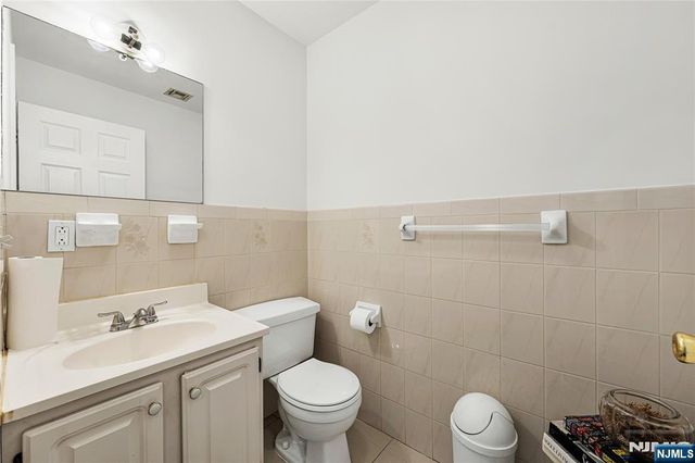 84 Union Street, Newark, NJ 07105