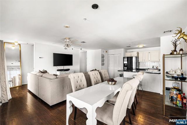 84 Union Street, Newark, NJ 07105