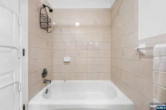 84 Union Street, Newark, NJ 07105