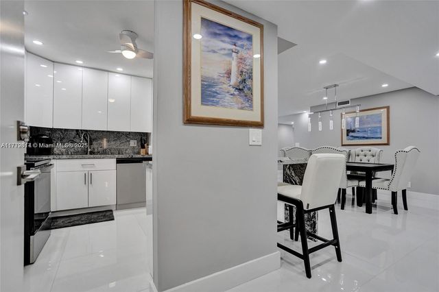 2301 S Ocean Dr 1007, Hollywood, FL 33019