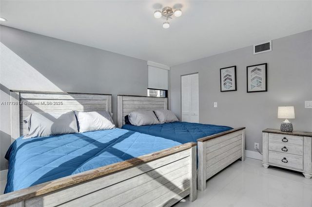 2301 S Ocean Dr 1007, Hollywood, FL 33019