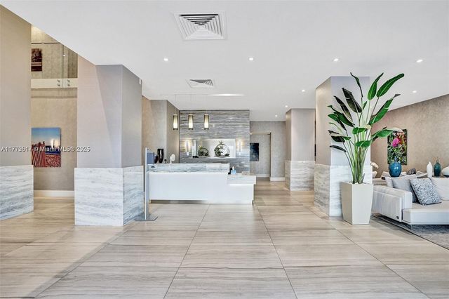 2301 S Ocean Dr 1007, Hollywood, FL 33019