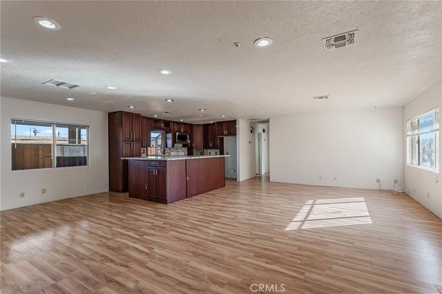 6411 Mountain View, Joshua Tree, CA 92252