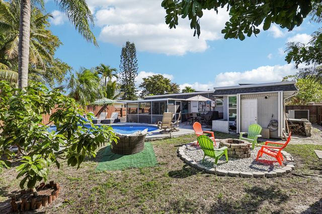 7803 NW 69th Terrace, Tamarac, FL 33321