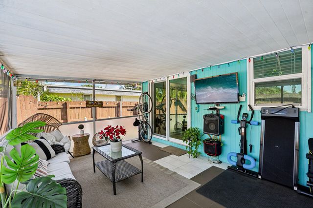 7803 NW 69th Terrace, Tamarac, FL 33321