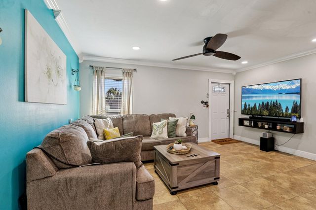 7803 NW 69th Terrace, Tamarac, FL 33321