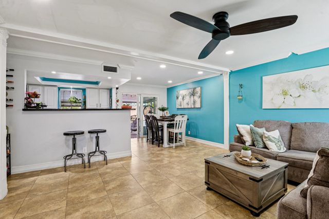 7803 NW 69th Terrace, Tamarac, FL 33321