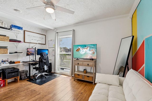 7803 NW 69th Terrace, Tamarac, FL 33321