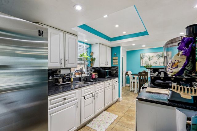 7803 NW 69th Terrace, Tamarac, FL 33321