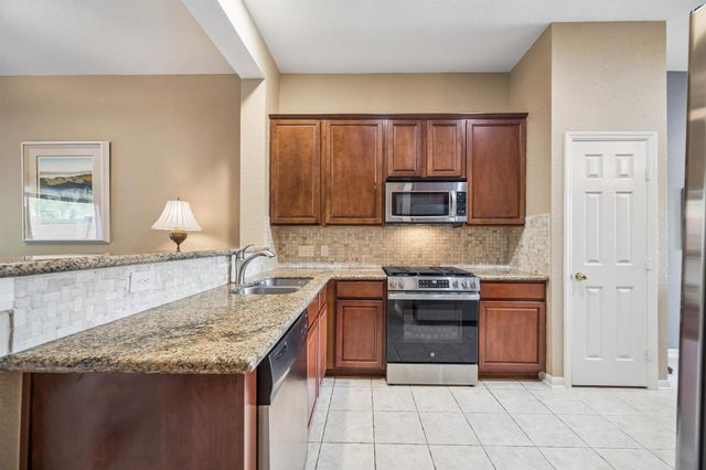 7206 Welshwood Lane, Sugar Land, TX 77479