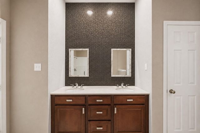 7206 Welshwood Lane, Sugar Land, TX 77479