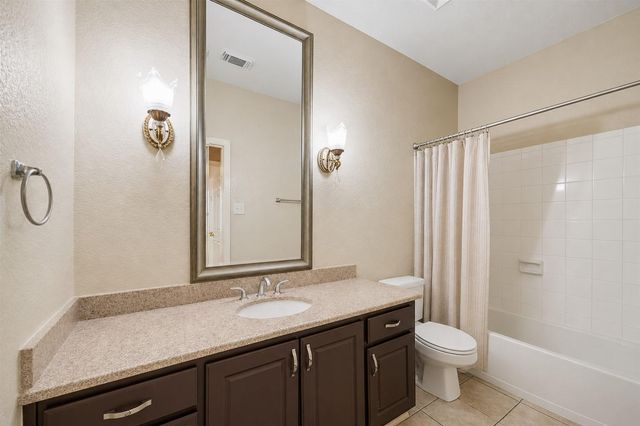 7206 Welshwood Lane, Sugar Land, TX 77479